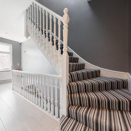The Anson Hotel - Conveniently Located Sweet Space Near Transportation Stations Londres Extérieur photo